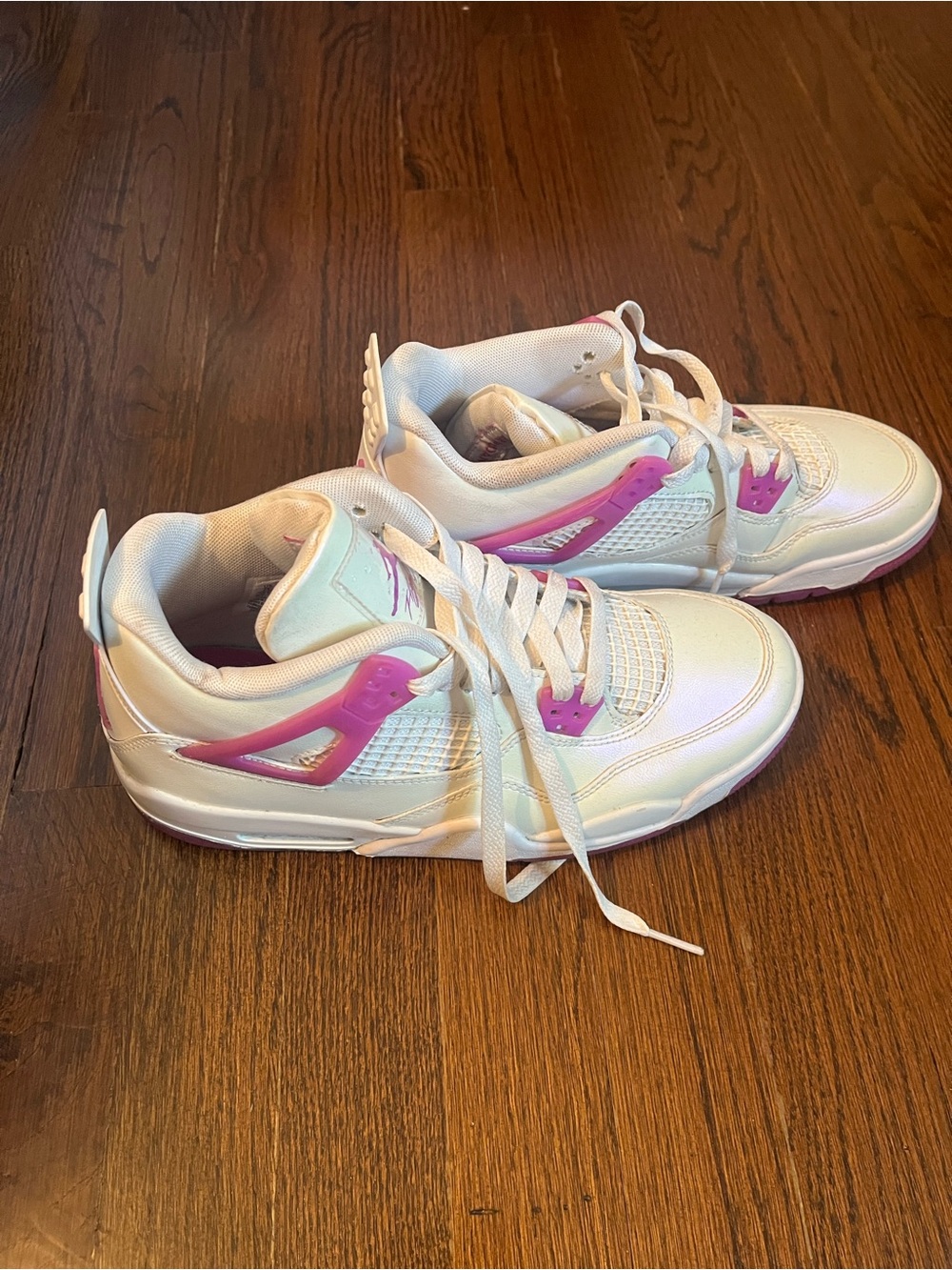 Air Jordan 4 Hyper Violet